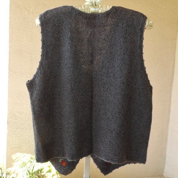 Gray Marled Vest Embroidered Front - Picture 4 of 9